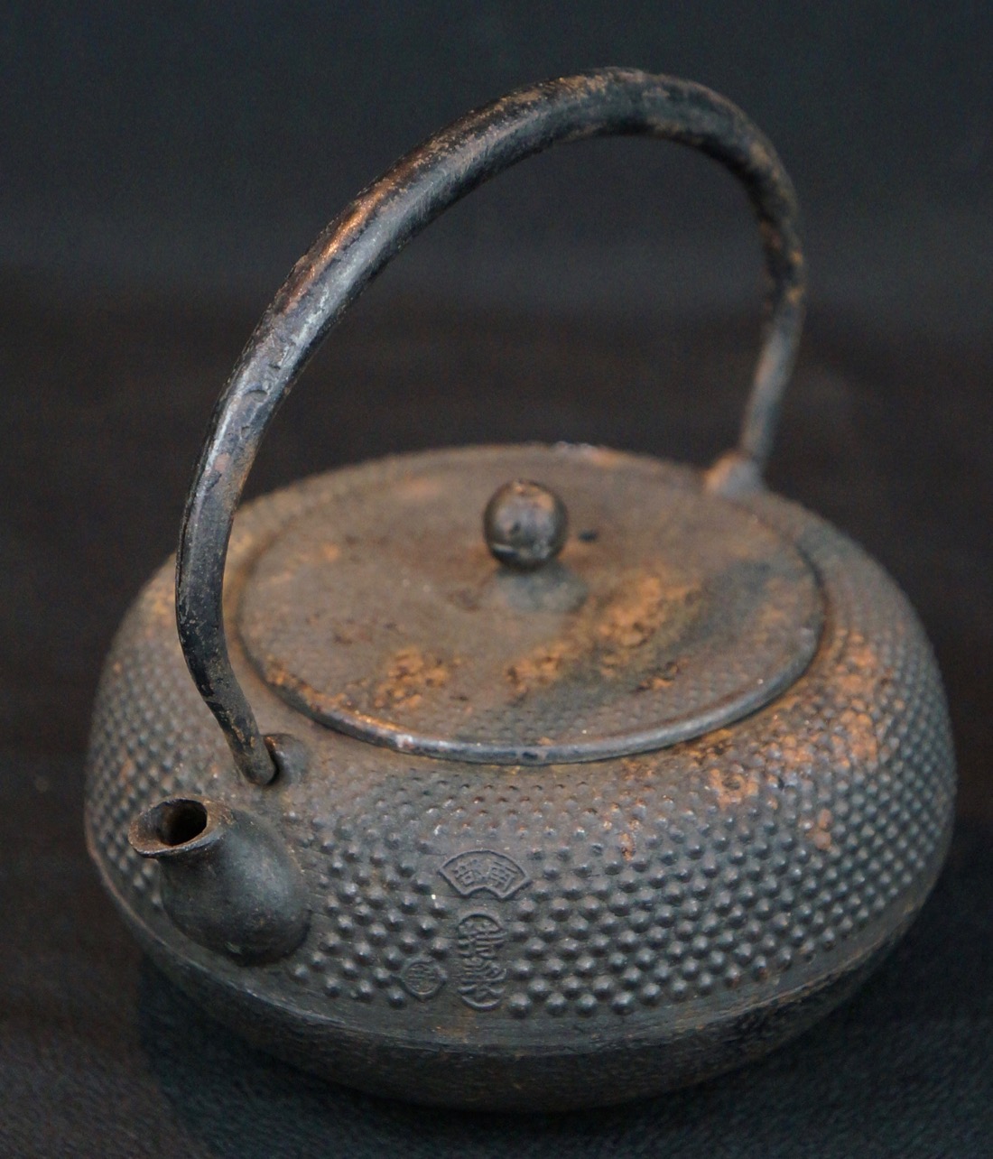 Vintage Tetsubin Japanese decorated iron kettle 1900s Japan iron craft