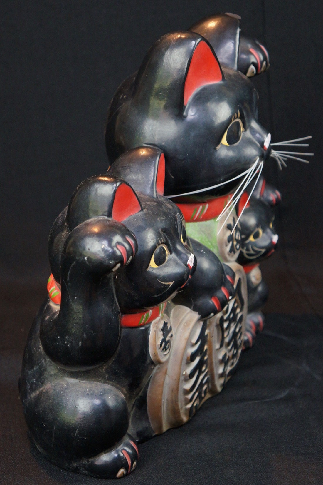 Antique Manekineko traditional Japanese lucky cat money box 1900