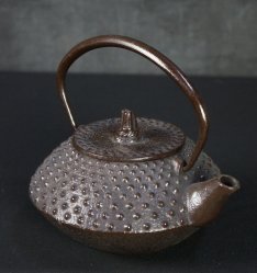 Arare Nambu kettle 1970