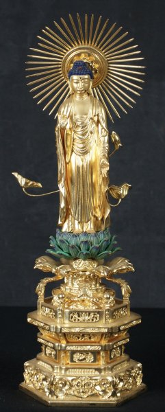 Butsuzo Buddhist alar 1970 b