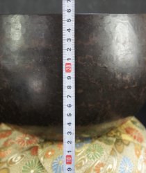 Chanting temple bell 1900Y