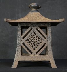 Japan garden lantern 1970