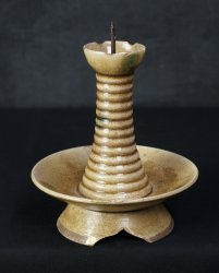 Kintsugi candle stand 1900