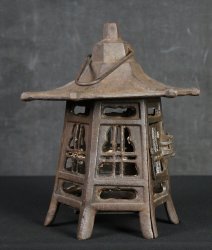 Kyoto garden lantern 1970