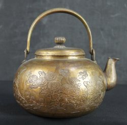 Yakan kettle bronze 1880